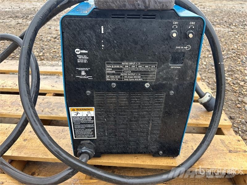 Miller 573 Electric Welder (Inoperable) Заваряващи машини