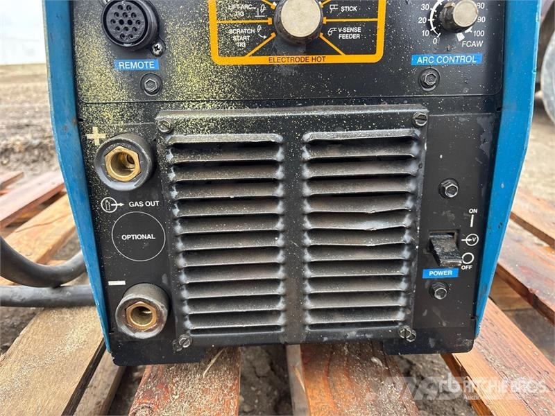 Miller 576 Electric Welder Заваряващи машини