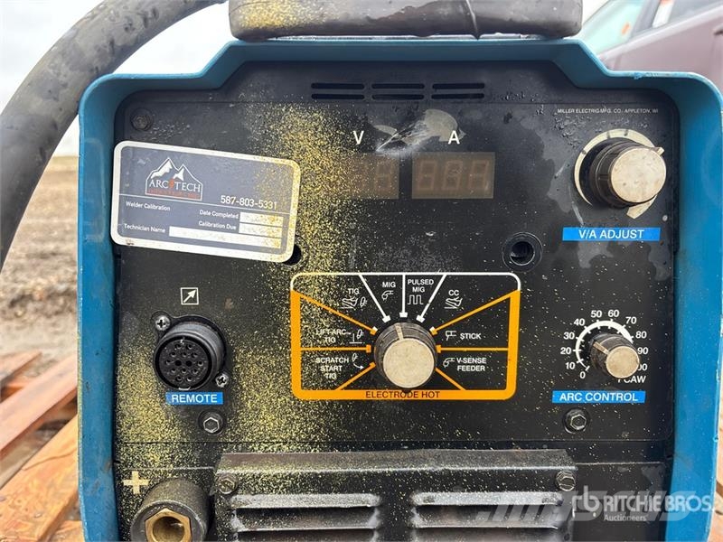Miller 576 Electric Welder Заваряващи машини