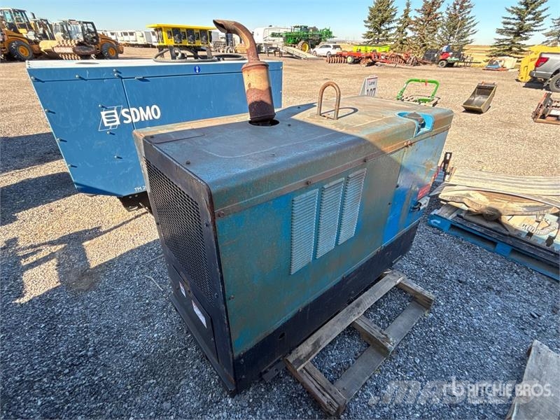 Miller Big 40WG 100 A Multi-Process Engine Driven Welder Urządzenia spawalnicze