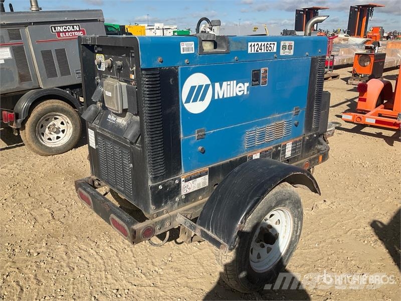 Miller Big Blue 300 Pro Mobile Multi-Process Engine Drive Welding machines