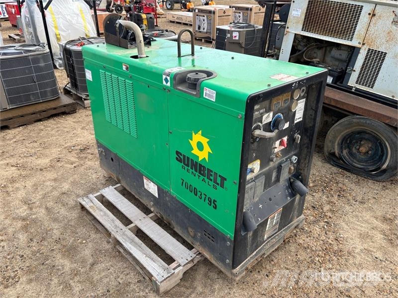 Miller Big Blue 500 20 A Skid-Mounted Multi-Process Engin Welding machines