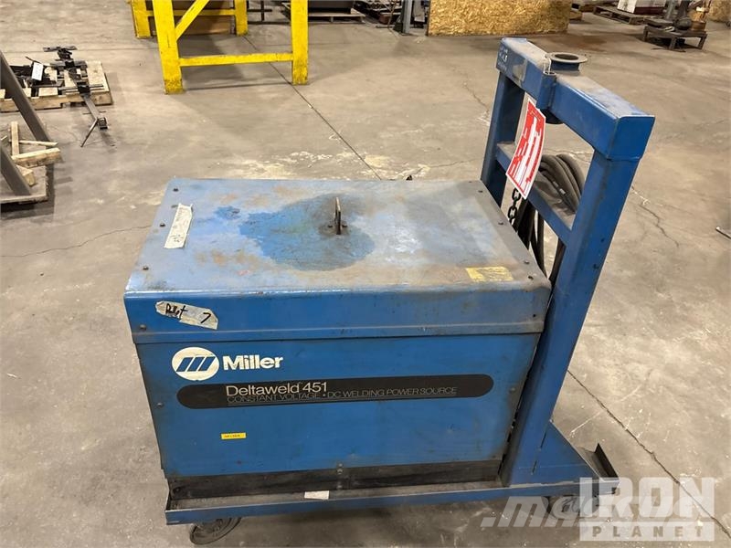 Miller Deltaweld 451 Mobile Multi-Process Electric Welder Schweissgeräte