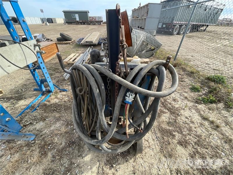 Miller Dimension 400 76 A Mobile Stick Electric Welder Schweissgeräte