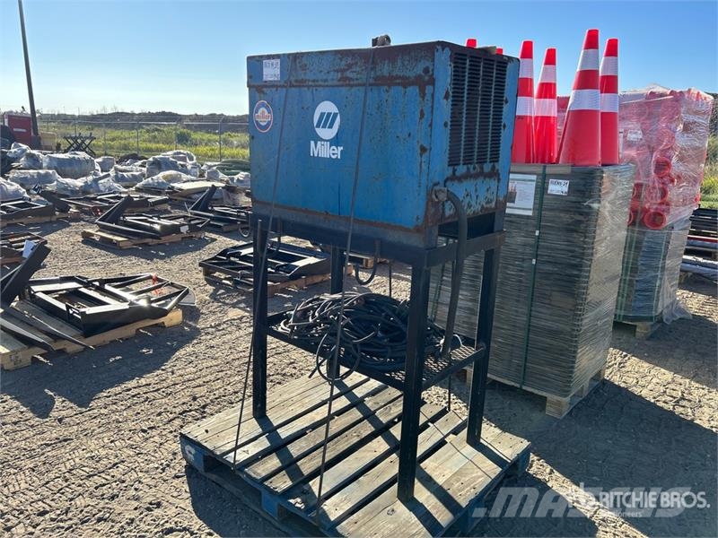 Miller Dimension 650 128 A Electric Welder Hitsauslaitteet