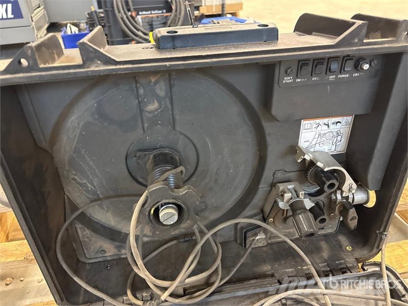 Miller Extreme 12VS Suitcase Electric Welder Keevitusagregaadid