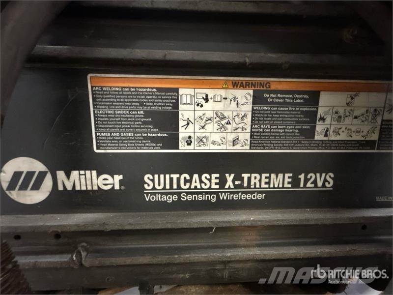 Miller Extreme 12VS Suitcase Wire Feeder Hitsauslaitteet