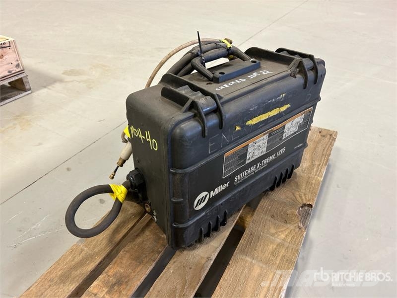 Miller Extreme 12VS Suitcase Wire Feeder Hitsauslaitteet