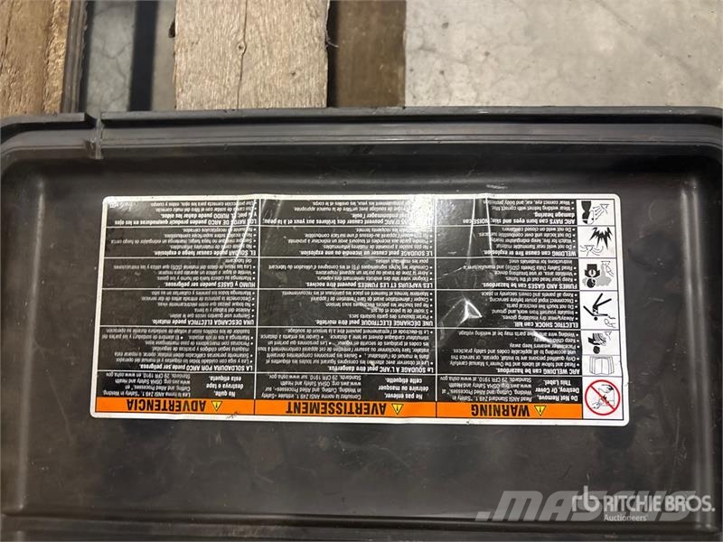 Miller Extreme 12VS Suitcase Electric Welder Keevitusagregaadid