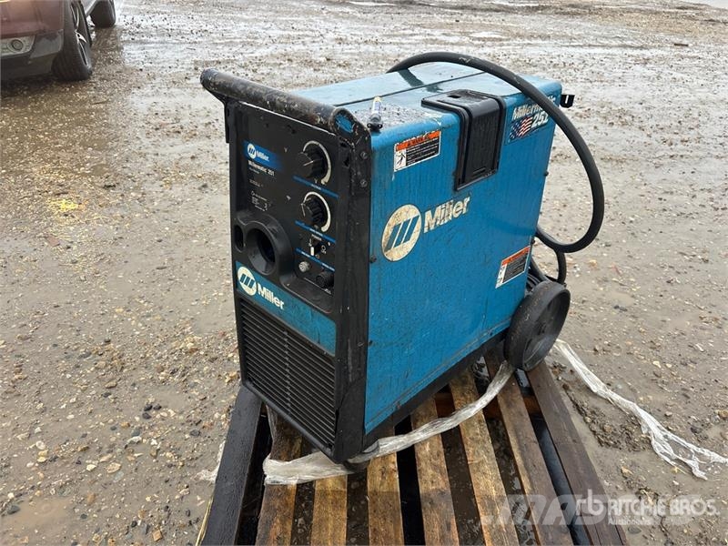Miller matic 251 Svetsmaskiner