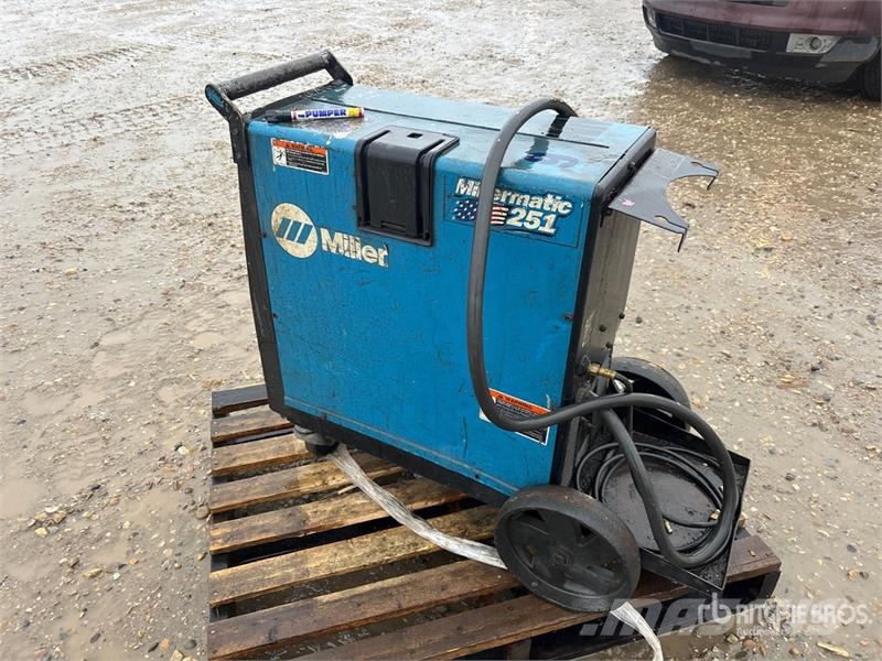 Miller matic 251 Svetsmaskiner