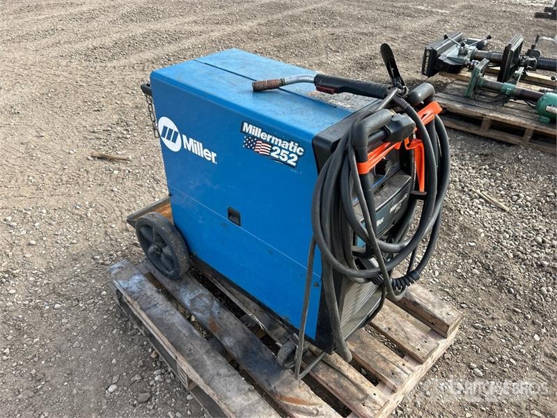 Miller matic 252 ماكينات لحام