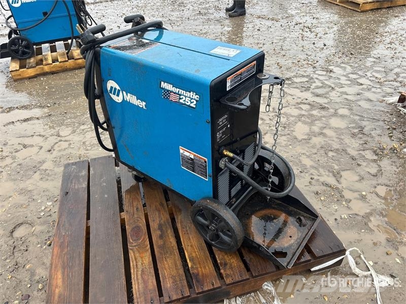 Miller matic 252 Svetsmaskiner