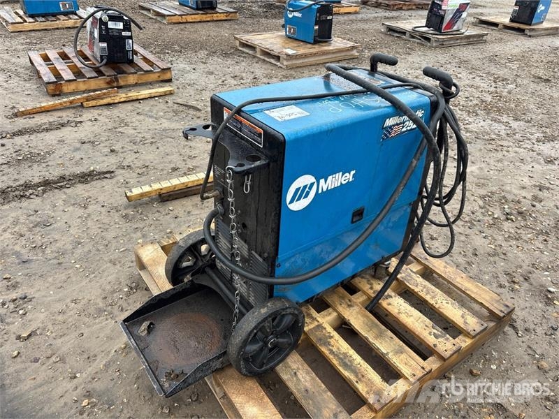 Miller matic 252 Svetsmaskiner