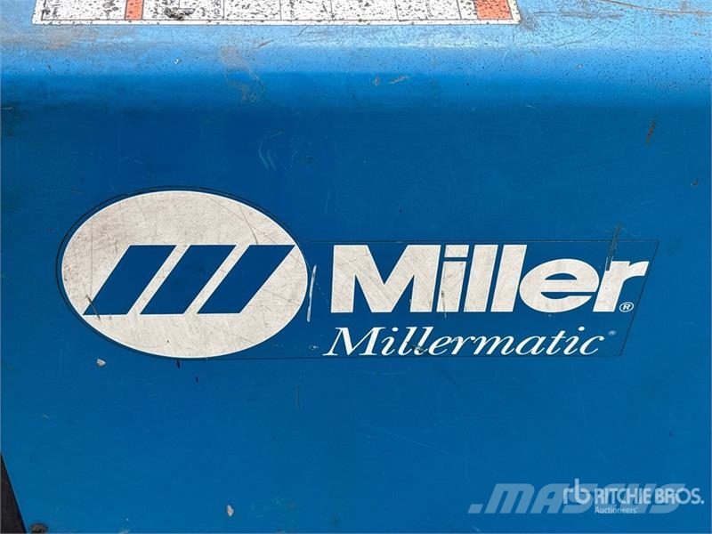 Miller MIG 150 A MIG Electric Welder Aparati za zavarivanje