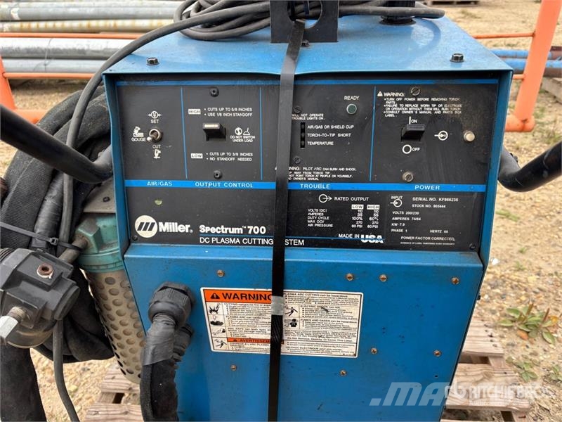 Miller Spectrum 700 55 A Plasma Cutter Welding machines