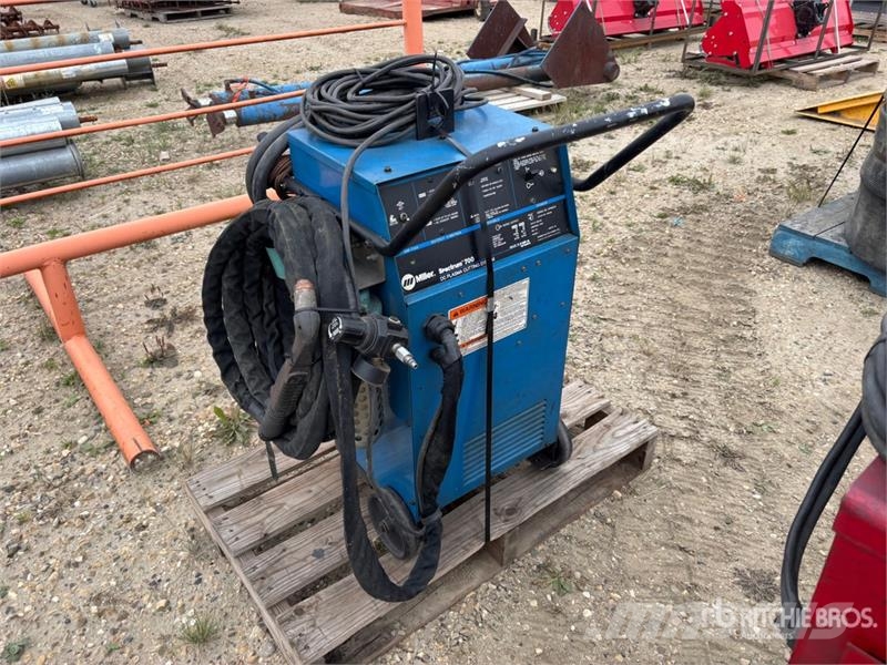 Miller Spectrum 700 55 A Plasma Cutter Welding machines