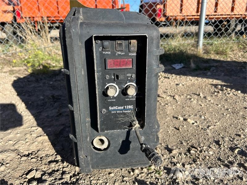 Miller Suitcase 12RC 24V Wire Feeder Case Lauksaimniecība- Citi