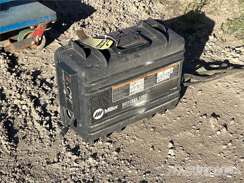 Miller Suitcase 12RC 24V Wire Feeder Case Lauksaimniecība- Citi