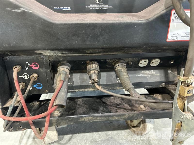 Miller Syncrowave 250DX TIG Electric Welder Poste à souder