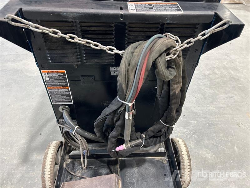 Miller Syncrowave 250DX TIG Electric Welder Poste à souder