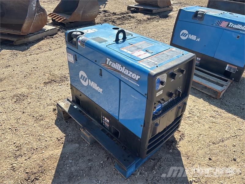 Miller Trailblazer 325 EFI 325 A Multi-Process Engine Dri ماكينات لحام