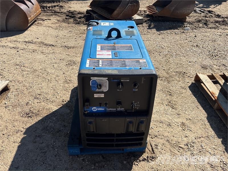 Miller Trailblazer 325 EFI 325 A Multi-Process Engine Dri ماكينات لحام