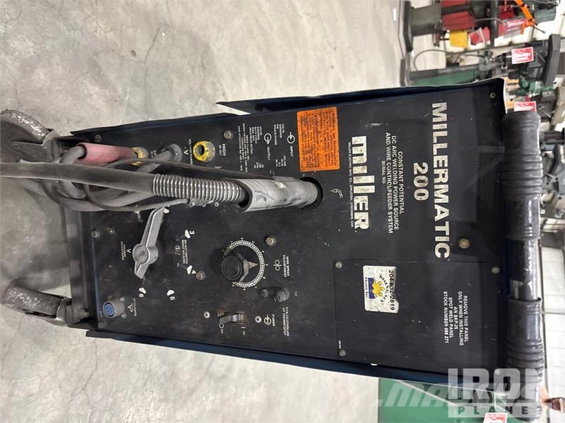 Millermatic 200 Mobile MIG Electric Welder Schweissgeräte