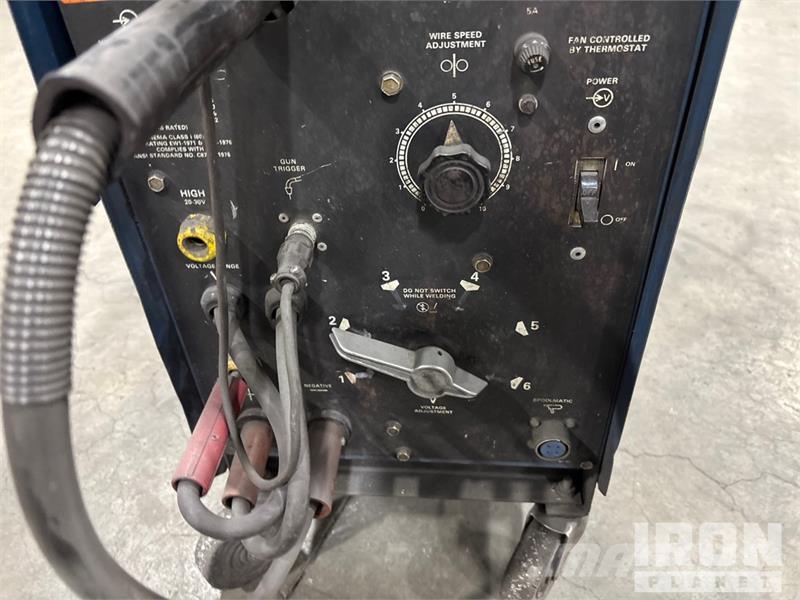 Millermatic 200 Mobile MIG Electric Welder Schweissgeräte