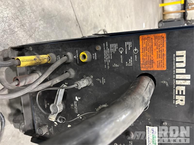 Millermatic 200 Mobile MIG Electric Welder Schweissgeräte