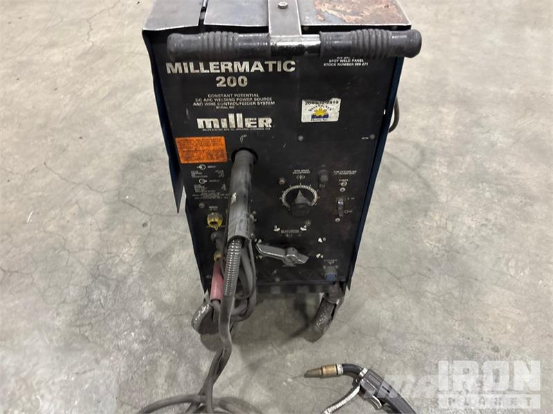 Millermatic 200 Mobile MIG Electric Welder Schweissgeräte
