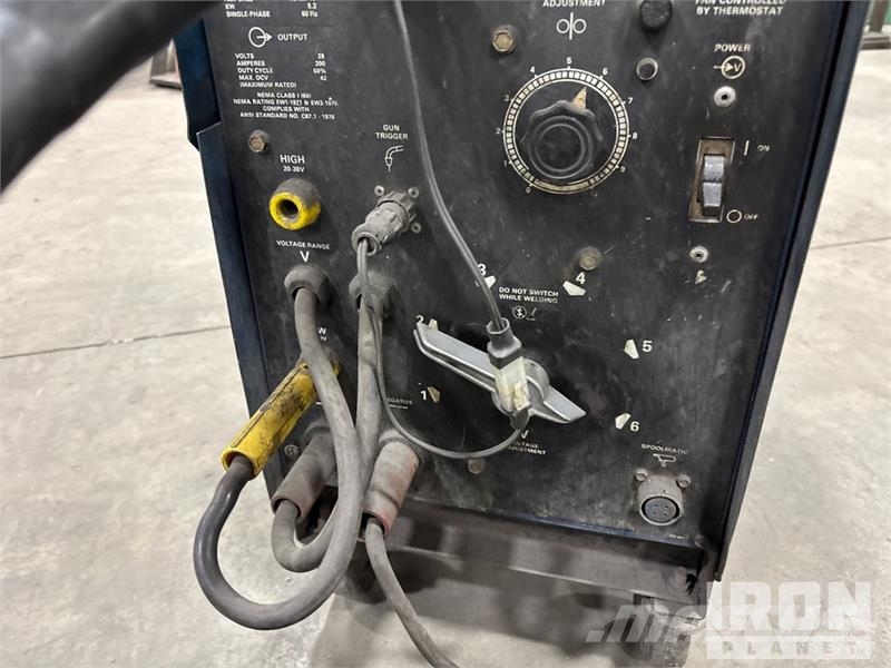 Millermatic 200 Mobile MIG Electric Welder Schweissgeräte