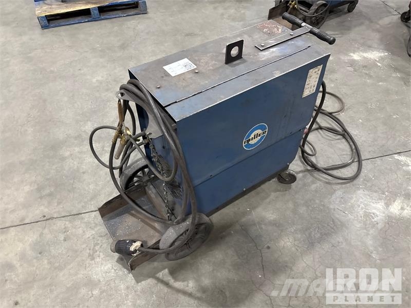 Millermatic 200 Mobile MIG Electric Welder Schweissgeräte