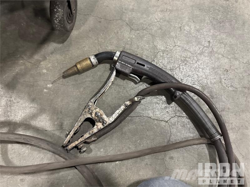 Millermatic 200 Mobile MIG Electric Welder Schweissgeräte