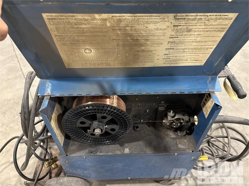 Millermatic 200 Mobile MIG Electric Welder Schweissgeräte