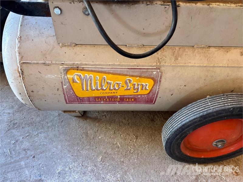 Milro-Lyn Air Compressor (Inoperable) Compressores