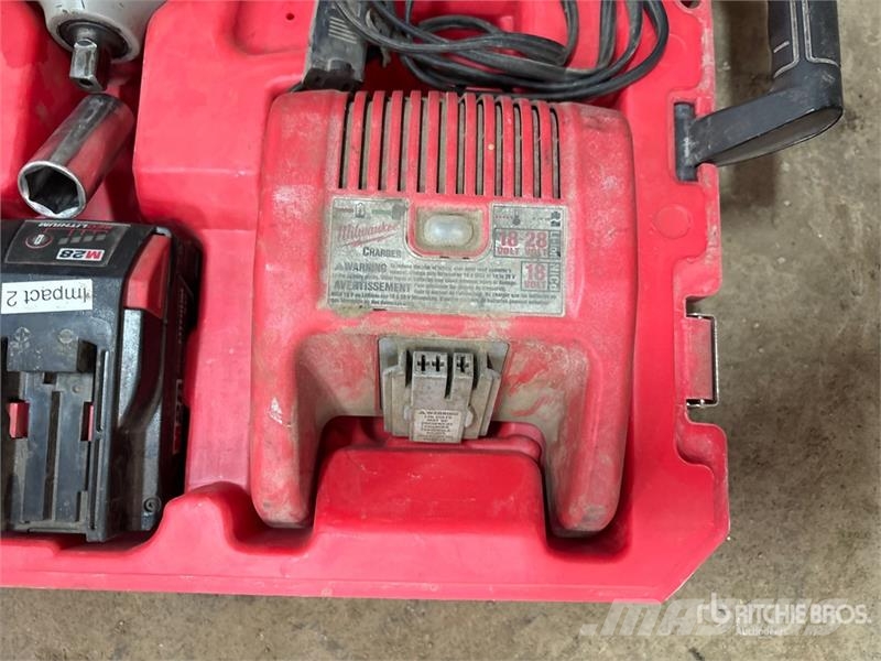 MILWAUKEE Cordless 3/4 in Impact Wrench Egyéb alkatrészek