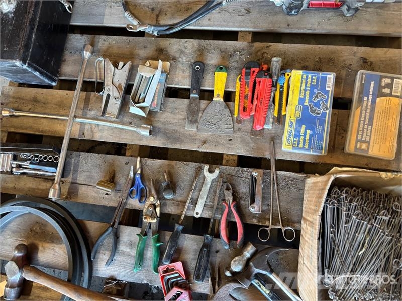 MILWAUKEE Cordless Grease Gun Drugi deli