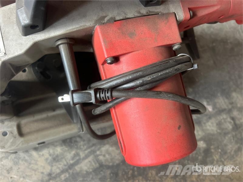 MILWAUKEE Cut-Off Saw مكونات أخرى
