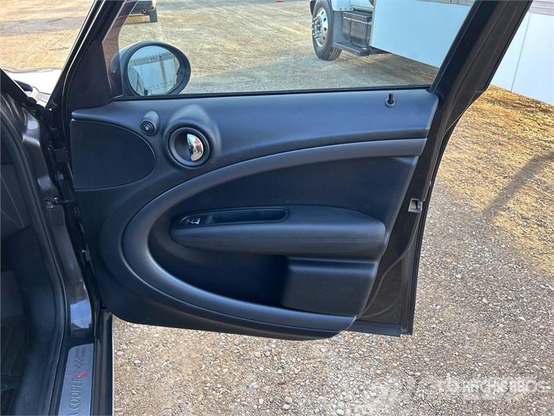 Mini Cooper ALL4 S AWD Automobile سيارات