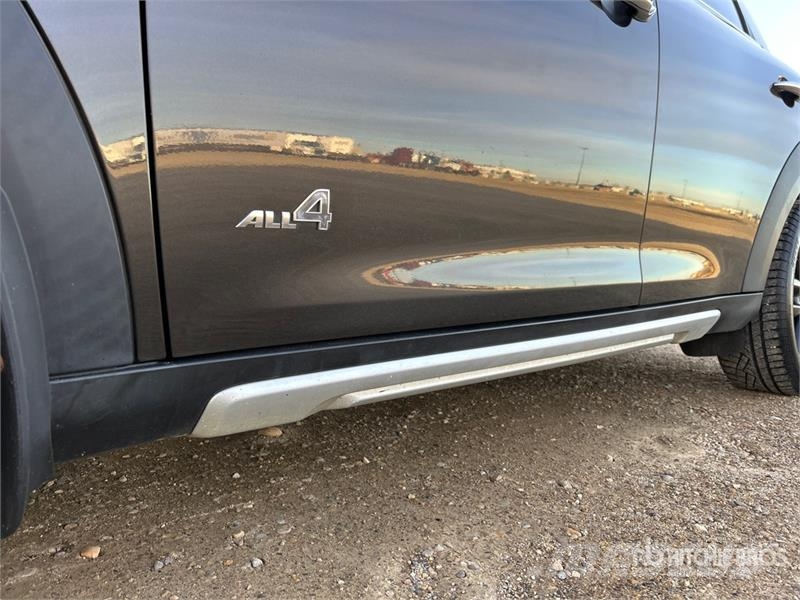 Mini Cooper ALL4 S AWD Automobile سيارات