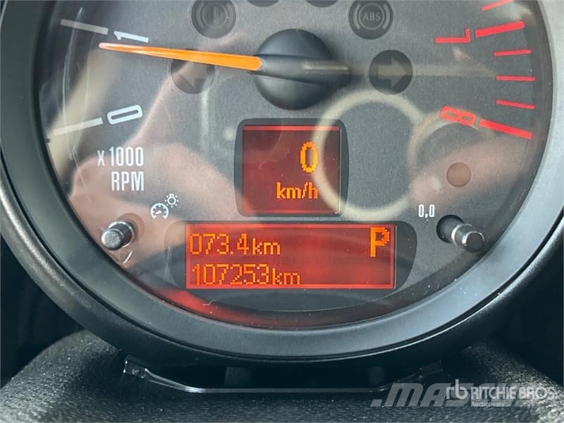 Mini Cooper ALL4 S AWD Automobile سيارات