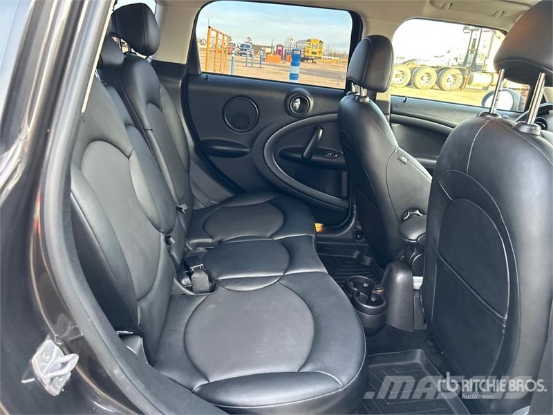 Mini Cooper ALL4 S AWD Automobile سيارات