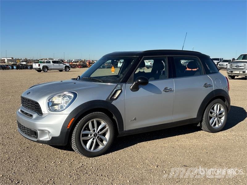 Mini Cooper Countryman S AWD Automobile سيارات