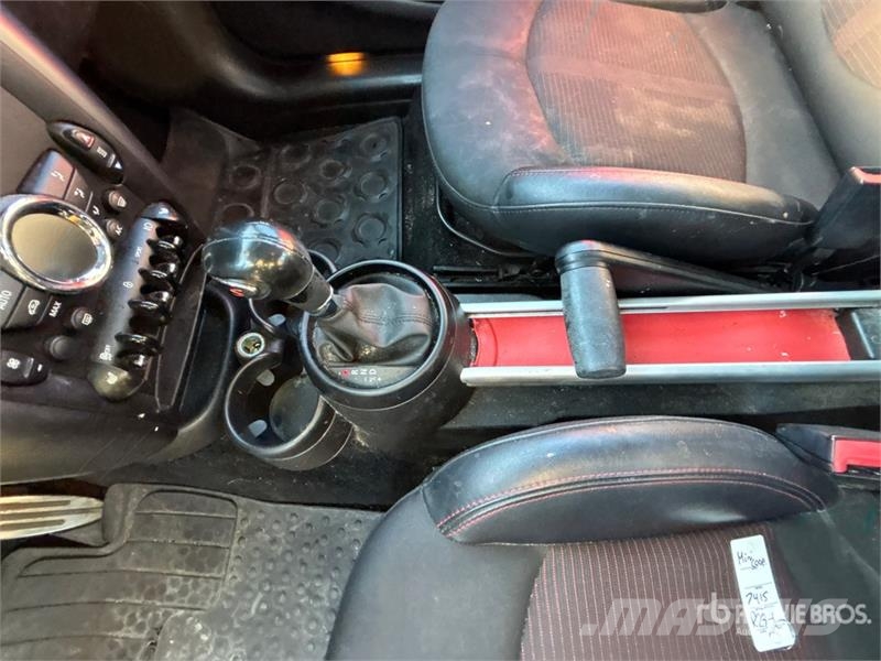 Mini Cooper Countryman S AWD Automobile سيارات