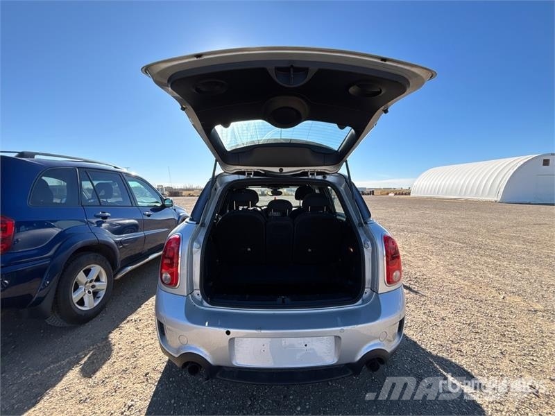 Mini Cooper Countryman S AWD Automobile سيارات