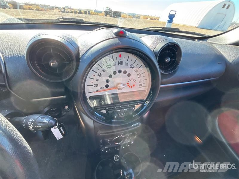 Mini Cooper Countryman S AWD Automobile سيارات
