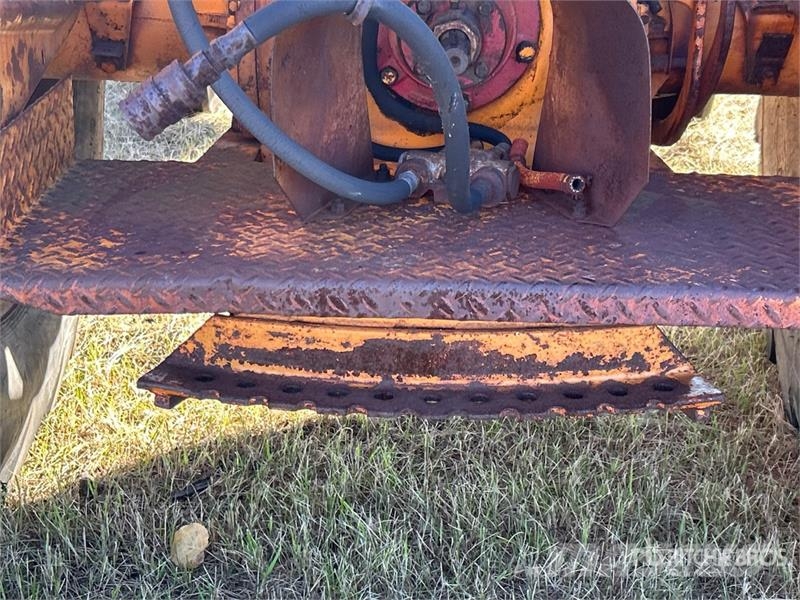 Minneapolis Moline 340A-4 2WD Wide Front Antique Tractor Traktorji