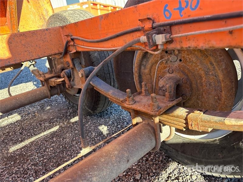 Miska 10 ft T/A Dump Utility Trailer Самоскиди