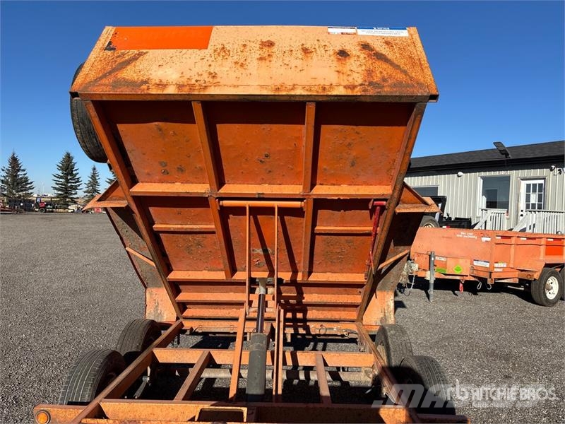 Miska 10 ft T/A Dump Utility Trailer Самоскиди